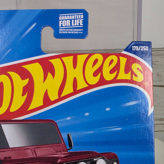 Hot Wheels 15 Land Rover Defender Double Cab Red Yokohama HW Dirt 179/250 1:64 Diecast Collectible Toy Car