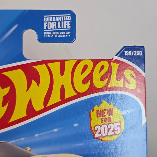 NEW 2025 Hot Wheels Ferrari F40 Competizione 198/250 EXOTICS 4/5 YELLOW