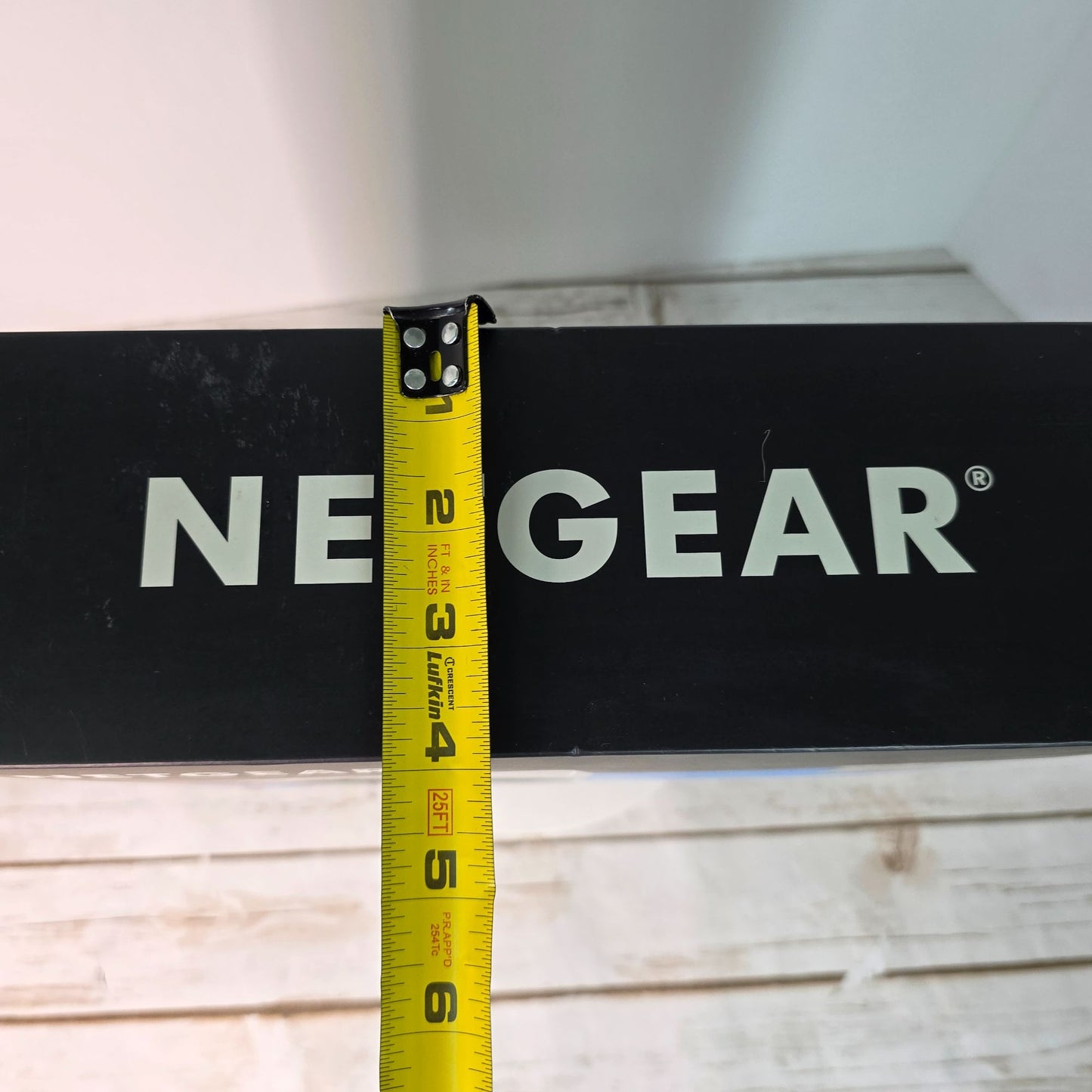 Netgear Nighthawk AC1900 WiFi Cable Modem Router C7000 960 Mbps 24x8 Channel Bonding