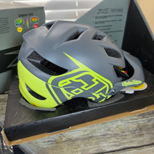 NIOB New Troy Lee Designs A1 Mips Classic Gray Yellow Small