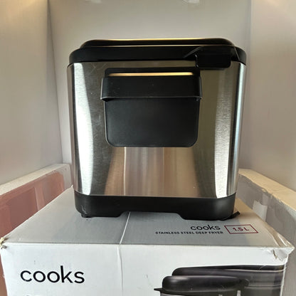 Cooks Stainless Steel Deep Fryer 1.5L With Adjustable Temperature Control & Odor Filter