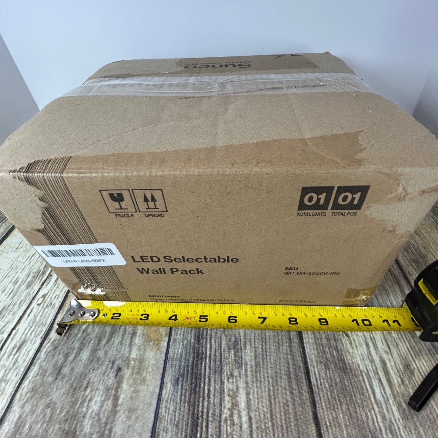 Outdoor LED Wall Pack Light Sunco 7600 Lumens 60W Aluminum Polycarbonate Dimmable 0-10V 17-Year Lifespan IP65 Brown