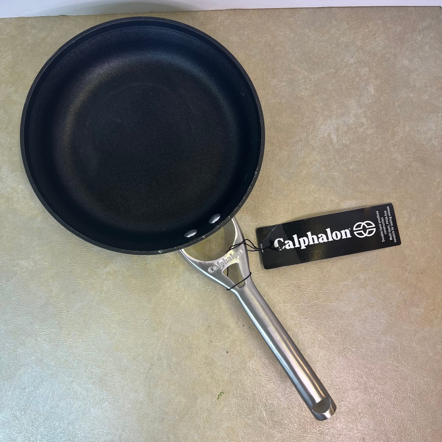 New NWT Calphalon Contemporary Nonstick 10-inch Omelet Pan