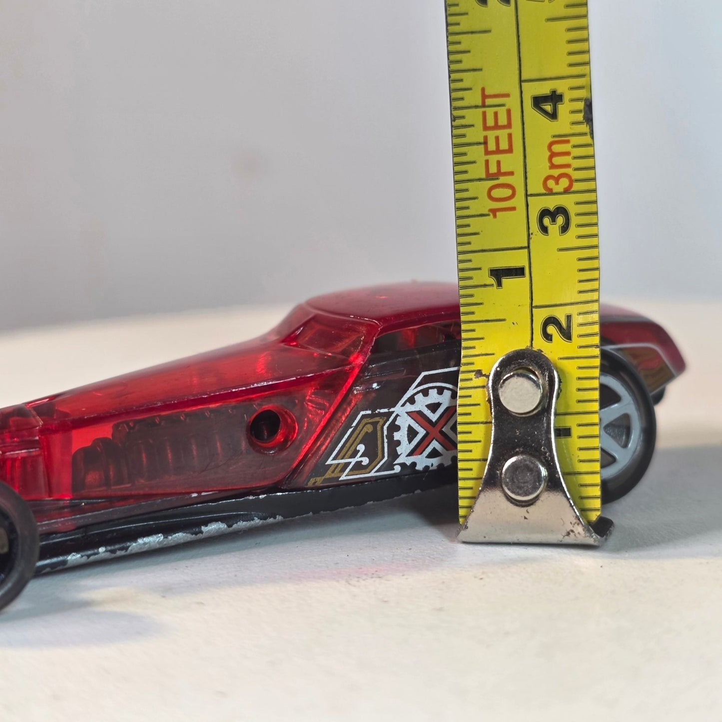 Hot Wheels 2015 Mattel Hi-Roller Red Model Car Die-Cast Collectible