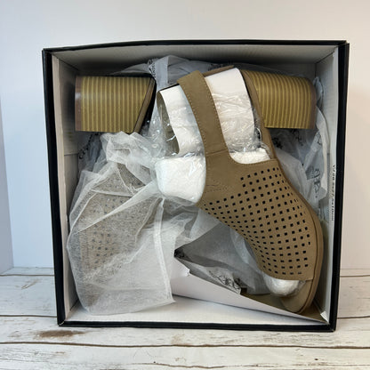 NIB New Women's Alexis Bendel Tan Open-Toe Sandal Size 9