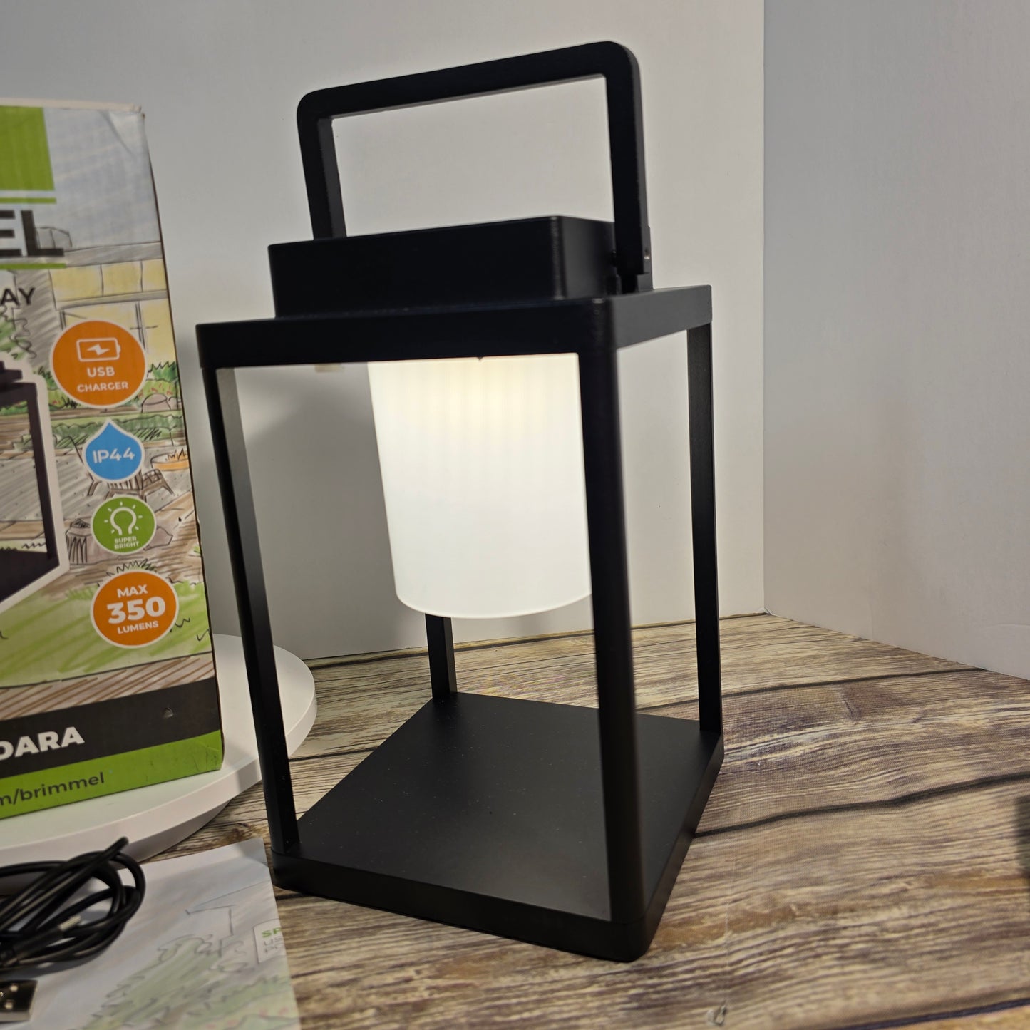 NIOB New BRIMMEL Splendara Outdoor Rechargeable Light 350 Lumens 3 Settings