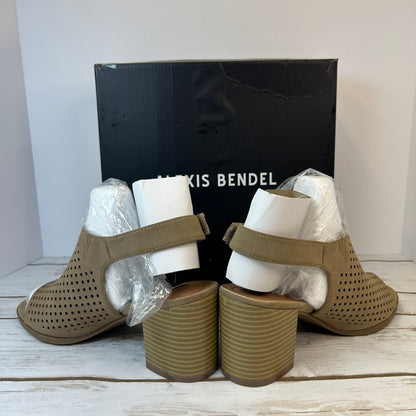 NIB New Women's Alexis Bendel Tan Open-Toe Sandal Size 9