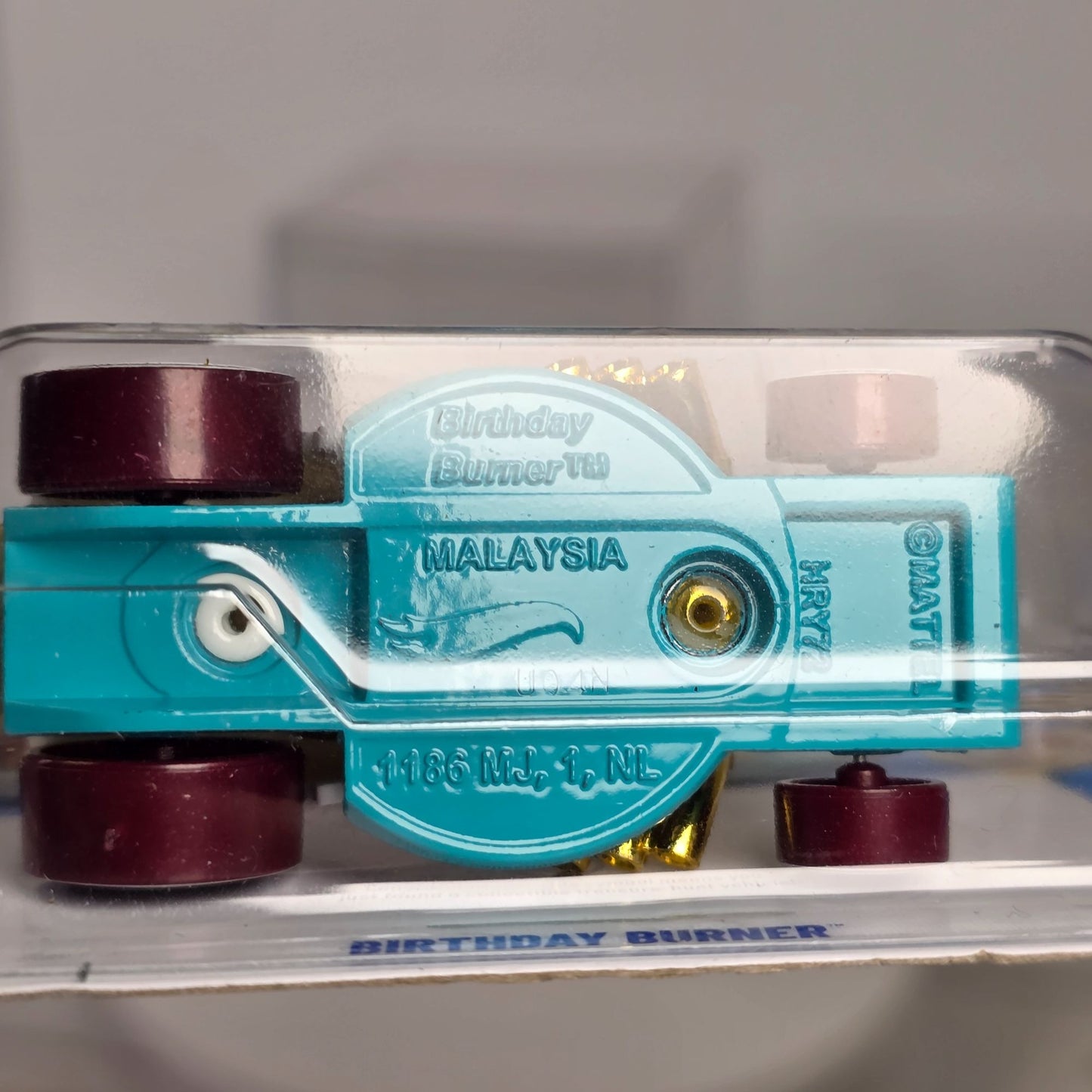 Hot Wheels 2025 G Case Treasure Hunt Birthday Burner Happy Birthday Racer Toy Car Collectible Limited Edition