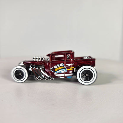 2005 Hot Wheels Bone Shaker Red Die-Cast Car With Skull Grill & Chrome Details