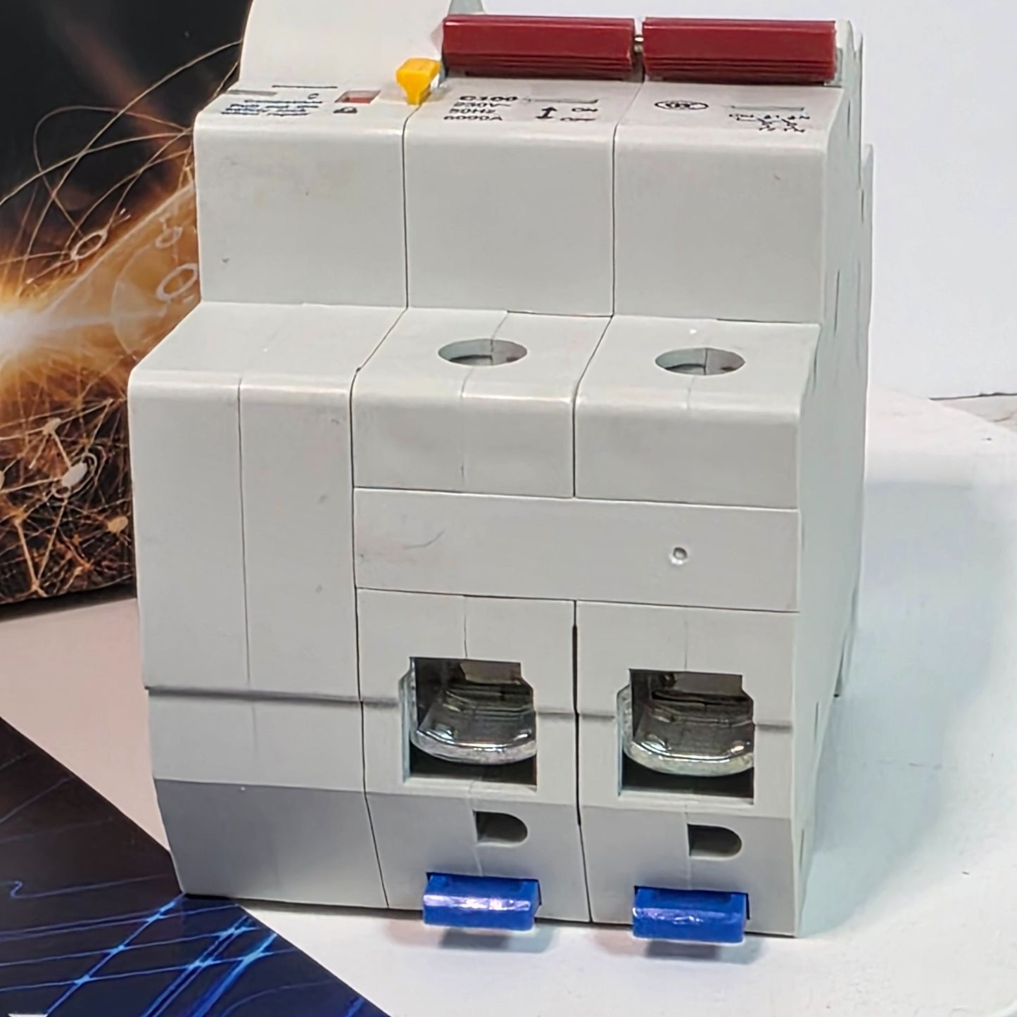 IOT-Based Smart Micro Circuit Breaker With WiFi/Bluetooth Remote Control Powered By Tuya For 230V 50Hz 6000A C100