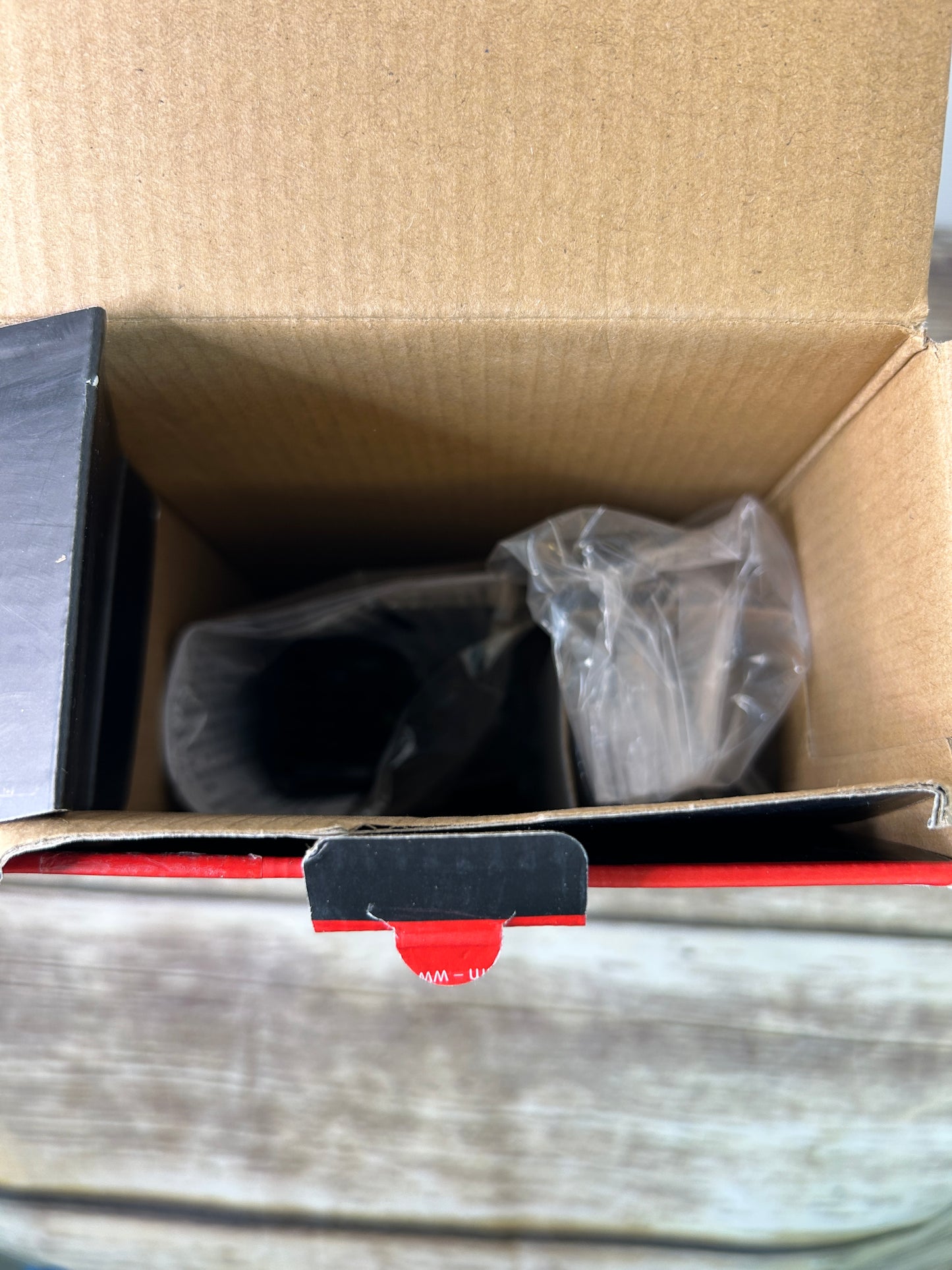 Remington VacTech Vacuum Beard and Stubble Trimmer Shaver