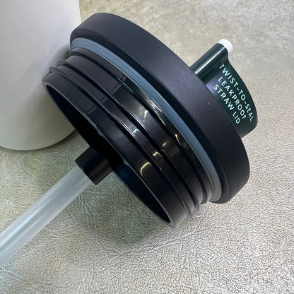 NWT New Starbucks Vacuum Insulated Cold Cup Tumbler Twist Seal Matte White 24oz