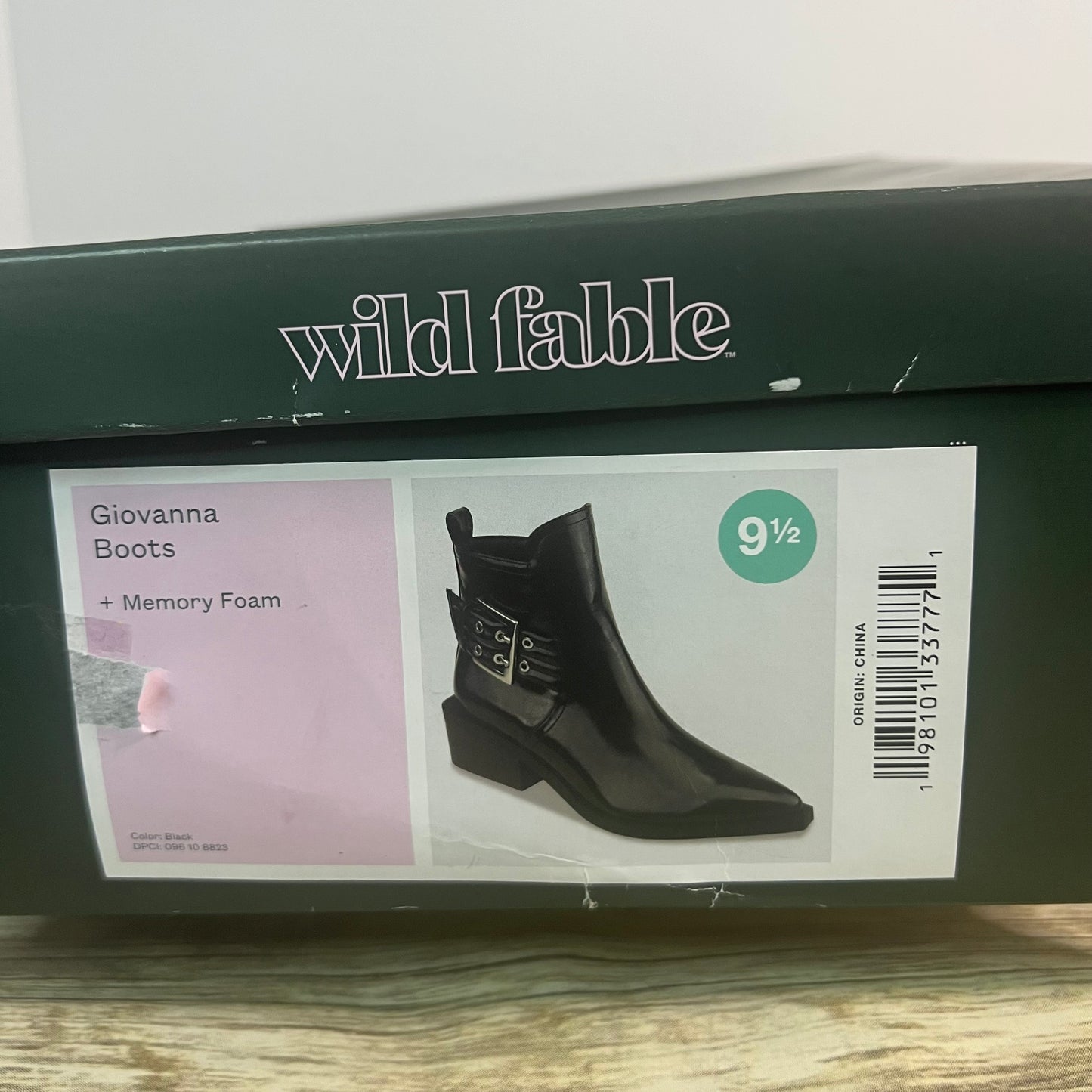 New NIB Women’s Wild Fable Giovanna Boots +Memory Foam Size 9.5 Black