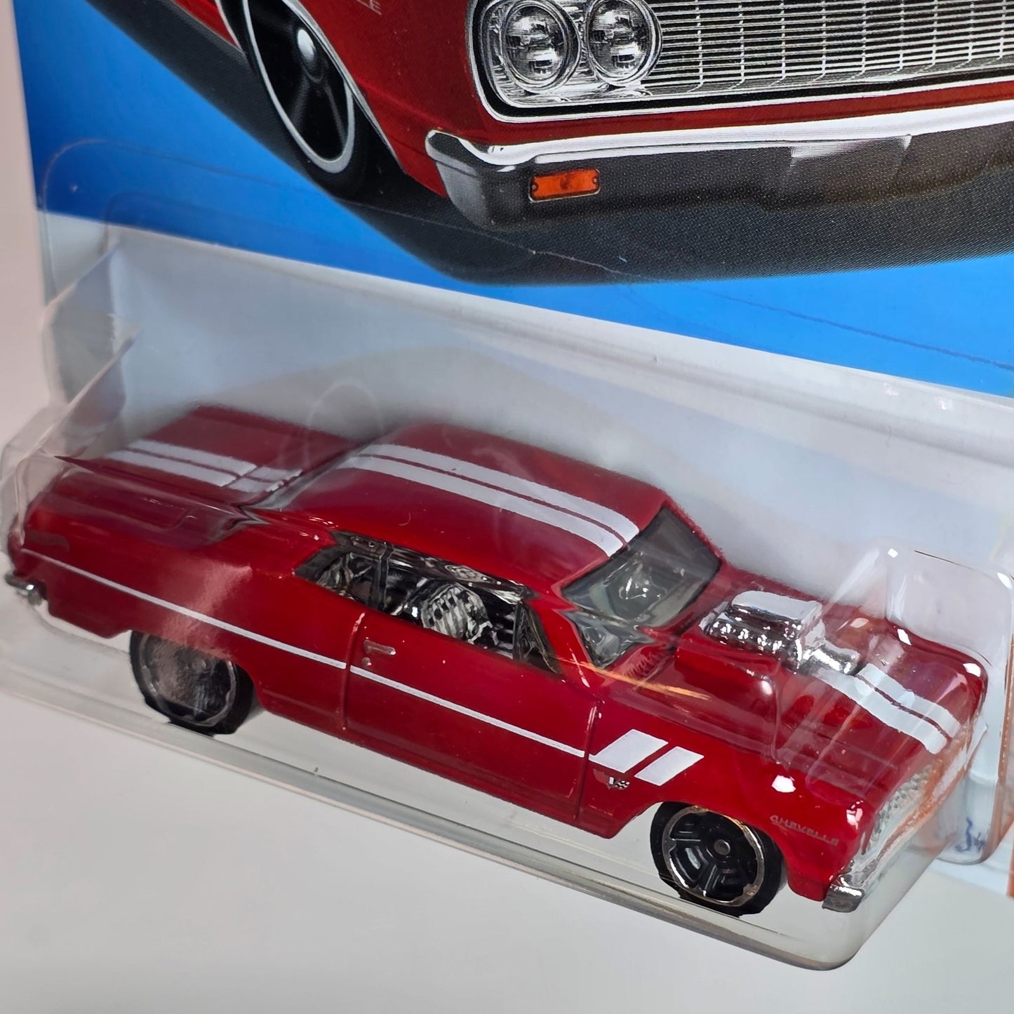 Hot Wheels 64 Chevy Chevelle SS Muscle Mania Die-Cast Car