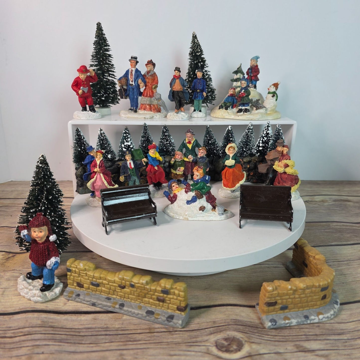 Lemax Victorian Christmas Village Figurines Set
