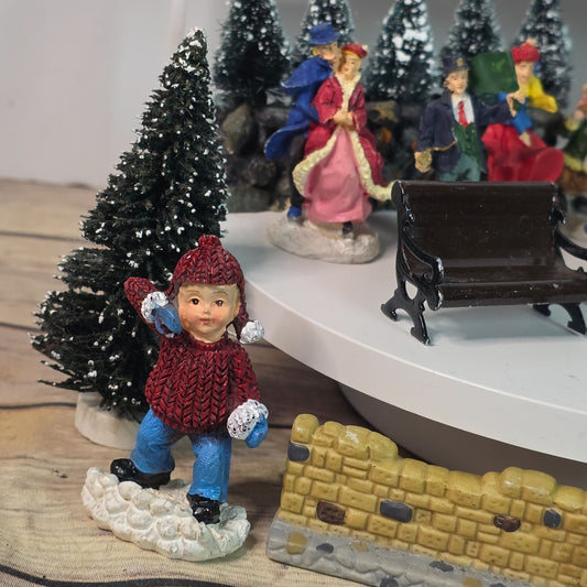 Lemax Victorian Christmas Village Figurines Set