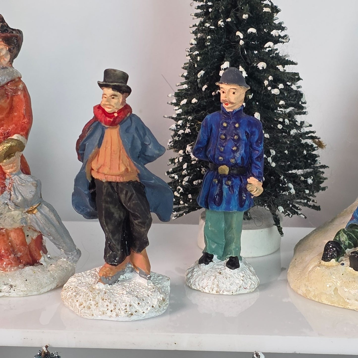 Lemax Victorian Christmas Village Figurines Set