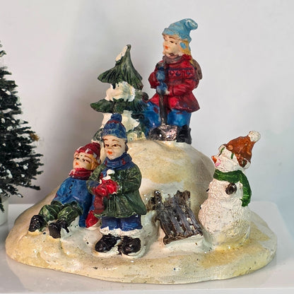 Lemax Victorian Christmas Village Figurines Set