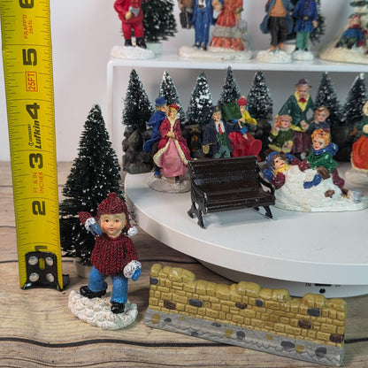 Lemax Victorian Christmas Village Figurines Set