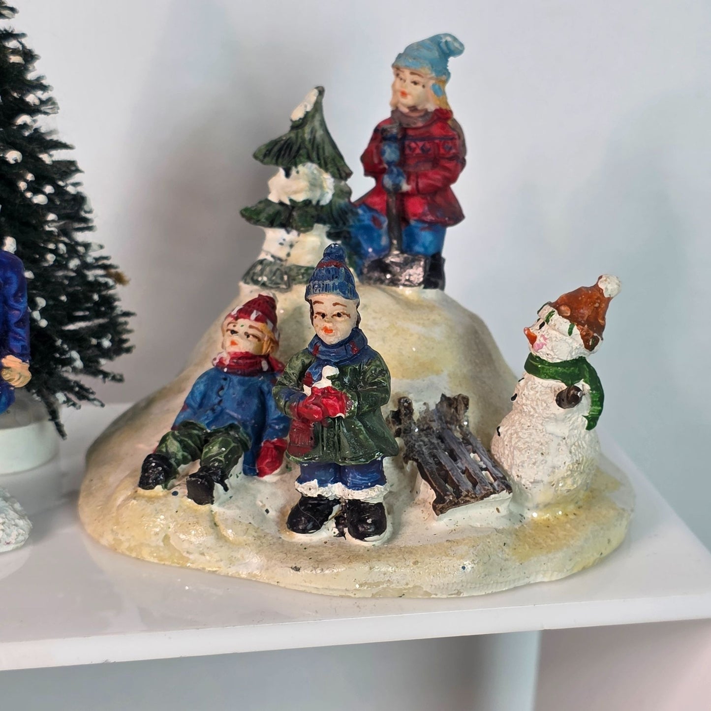 Lemax Victorian Christmas Village Figurines Set
