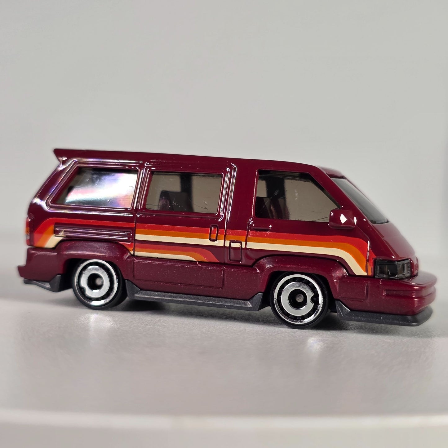 Hot Wheels 2021 86 Toyota Van Red/Orange Die-Cast Collectible Model Car