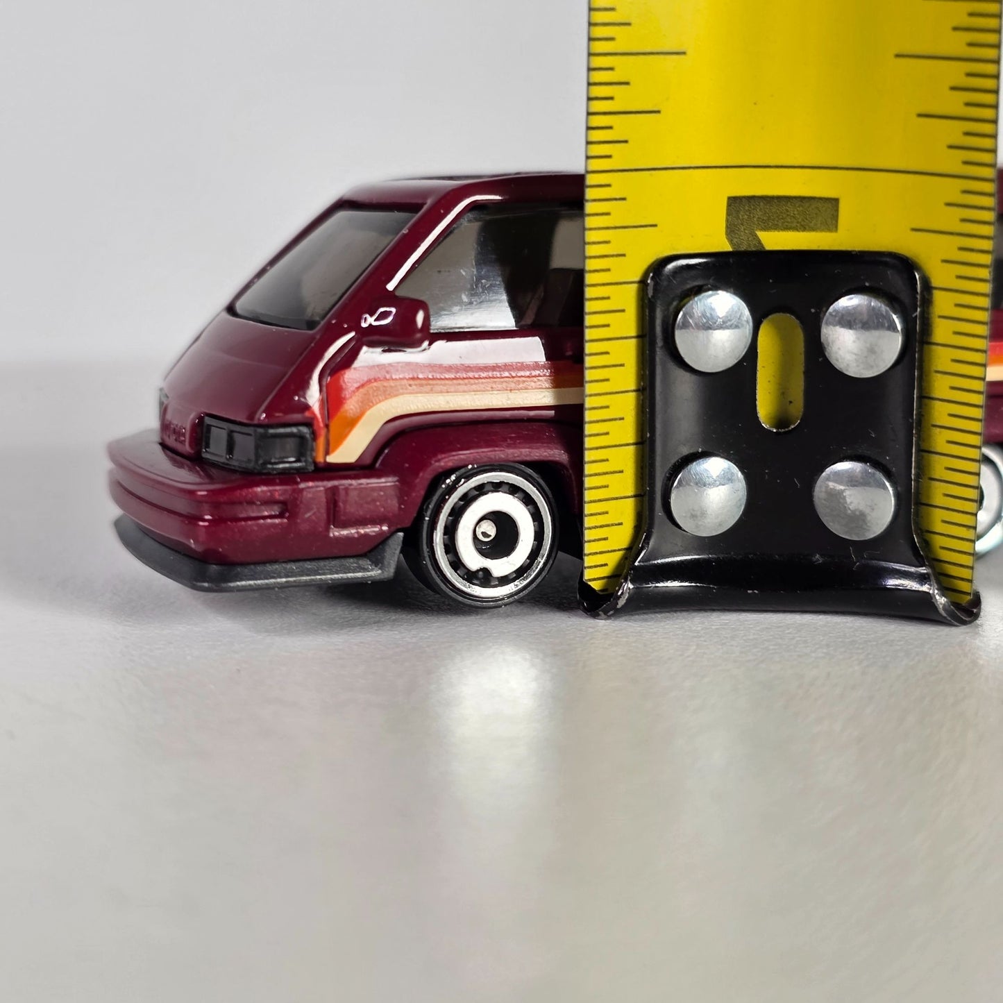 Hot Wheels 2021 86 Toyota Van Red/Orange Die-Cast Collectible Model Car