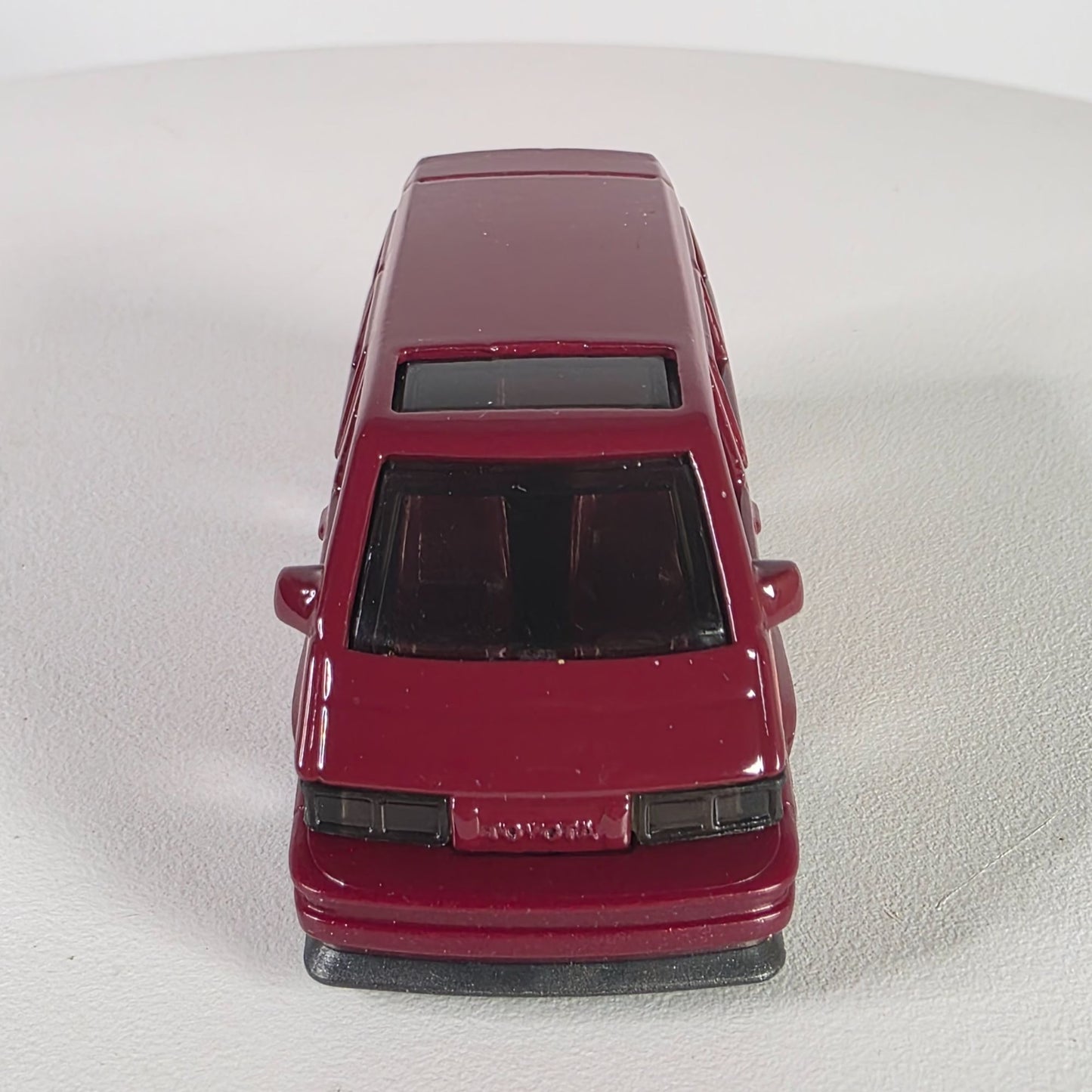 Hot Wheels 2021 86 Toyota Van Red/Orange Die-Cast Collectible Model Car