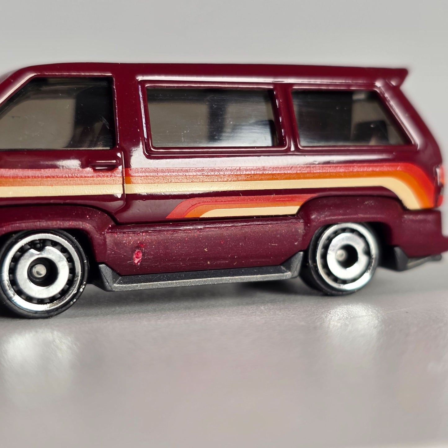 Hot Wheels 2021 86 Toyota Van Red/Orange Die-Cast Collectible Model Car