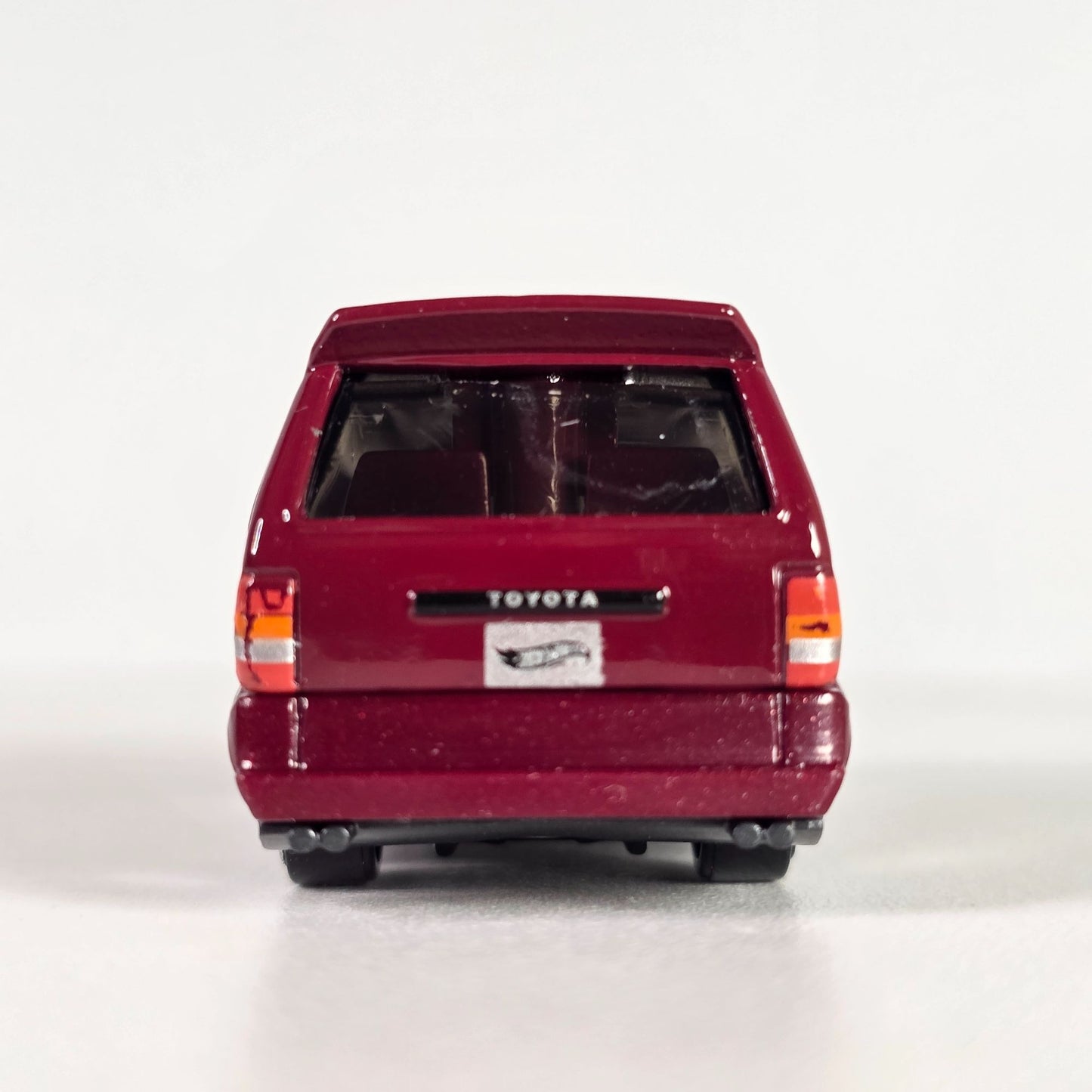 Hot Wheels 2021 86 Toyota Van Red/Orange Die-Cast Collectible Model Car