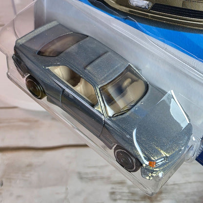 Hot Wheels 89 Mercedes-Benz 560 SEC AMG Die-Cast Car Limited Edition Metallic Finish Wild Rides Series Ages 3+