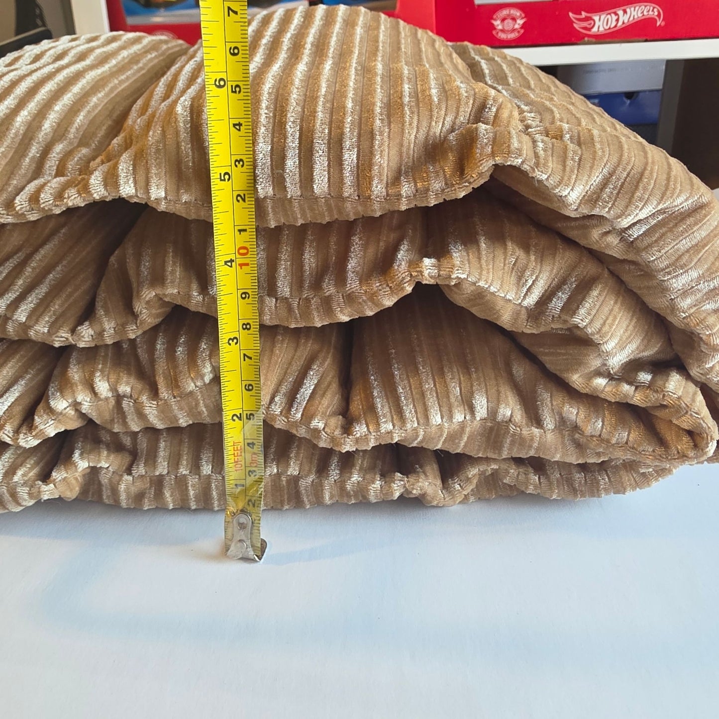 Steve Madden Ribbed Puffer Scarf Gold Tan Pocket NWT Womens One Size