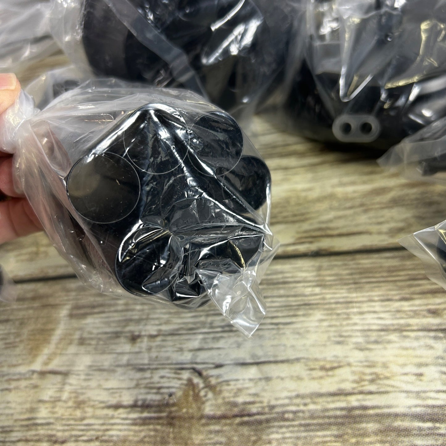 KMaiPem Black Farmhouse Chandelier With Adjustable Arms 6-Light Modern Industrial Design New In Box