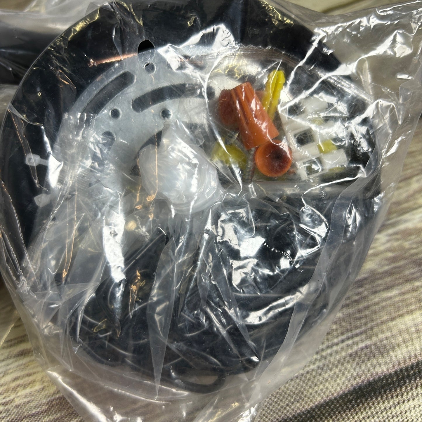 KMaiPem Black Farmhouse Chandelier With Adjustable Arms 6-Light Modern Industrial Design New In Box