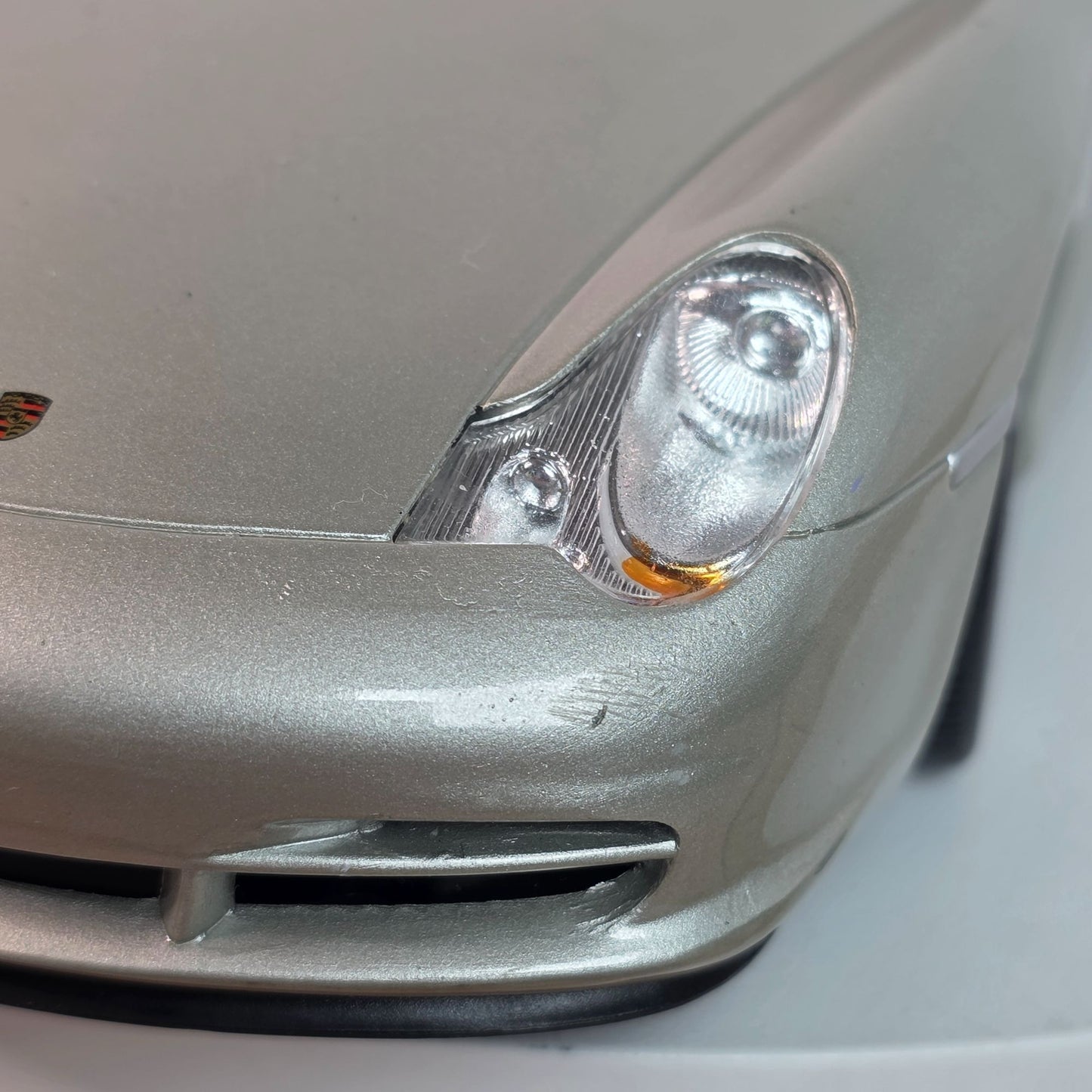 2003 Hot Wheels Porsche 911 GT3 Diecast Model Car 1:18 Scale Silver Collectible Display