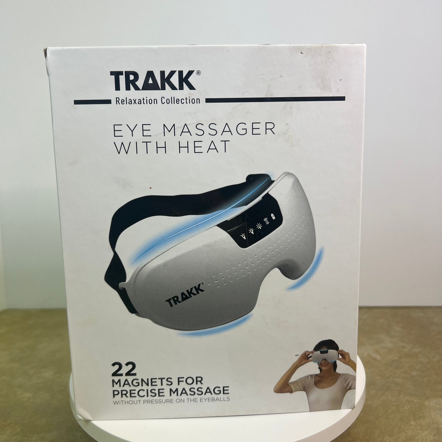 NIOB New TRAKK Eye Massager Heat 22 Magnets Relax