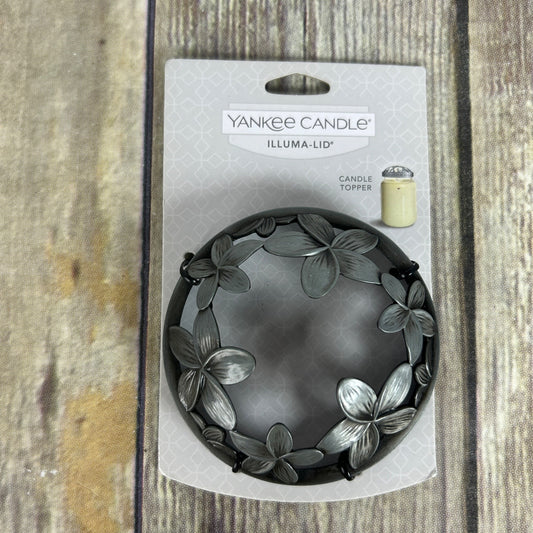 Yankee Candle Illuma-Lid Candle Topper Floral Design Tahitian Mist