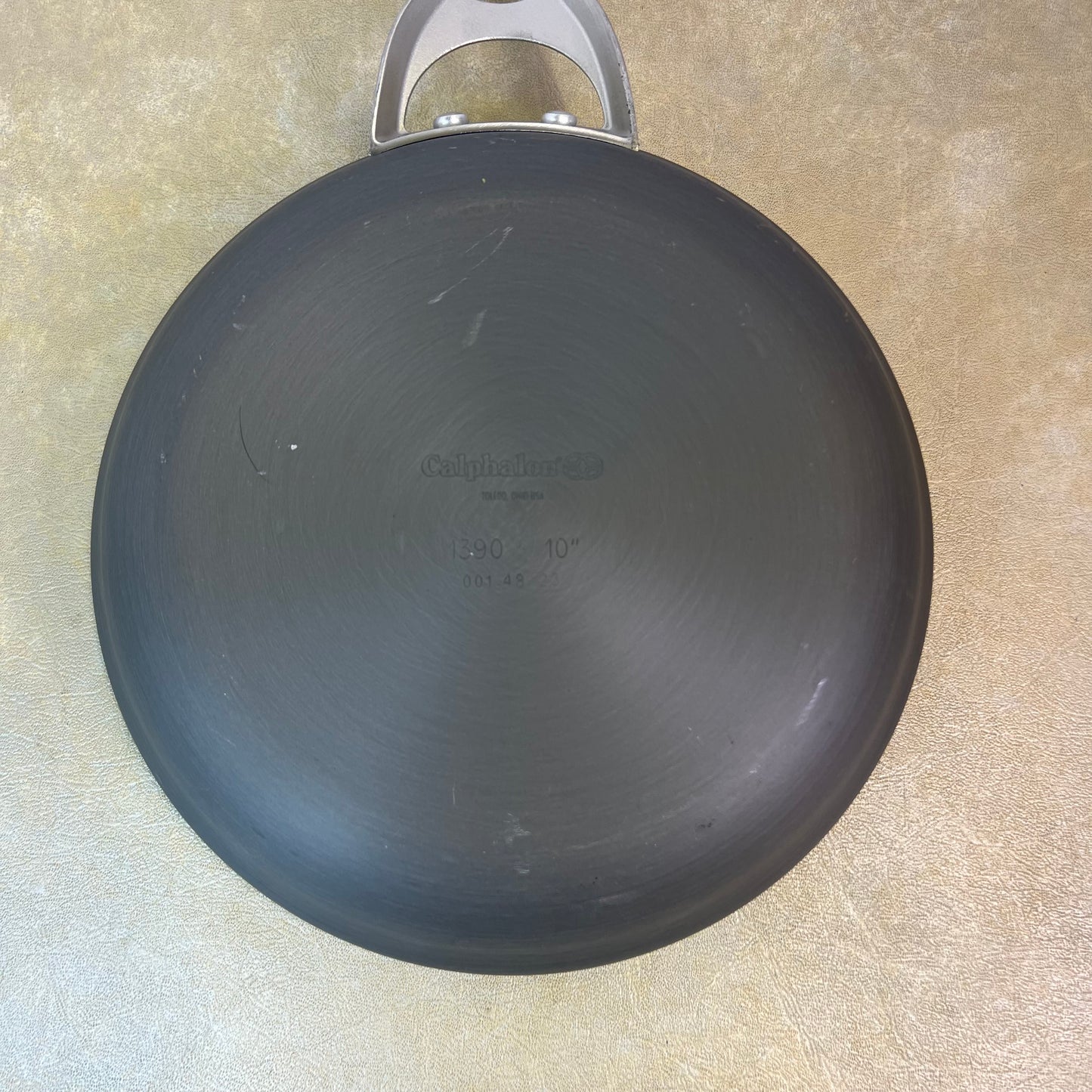New NWT Calphalon Contemporary Nonstick 10-inch Omelet Pan