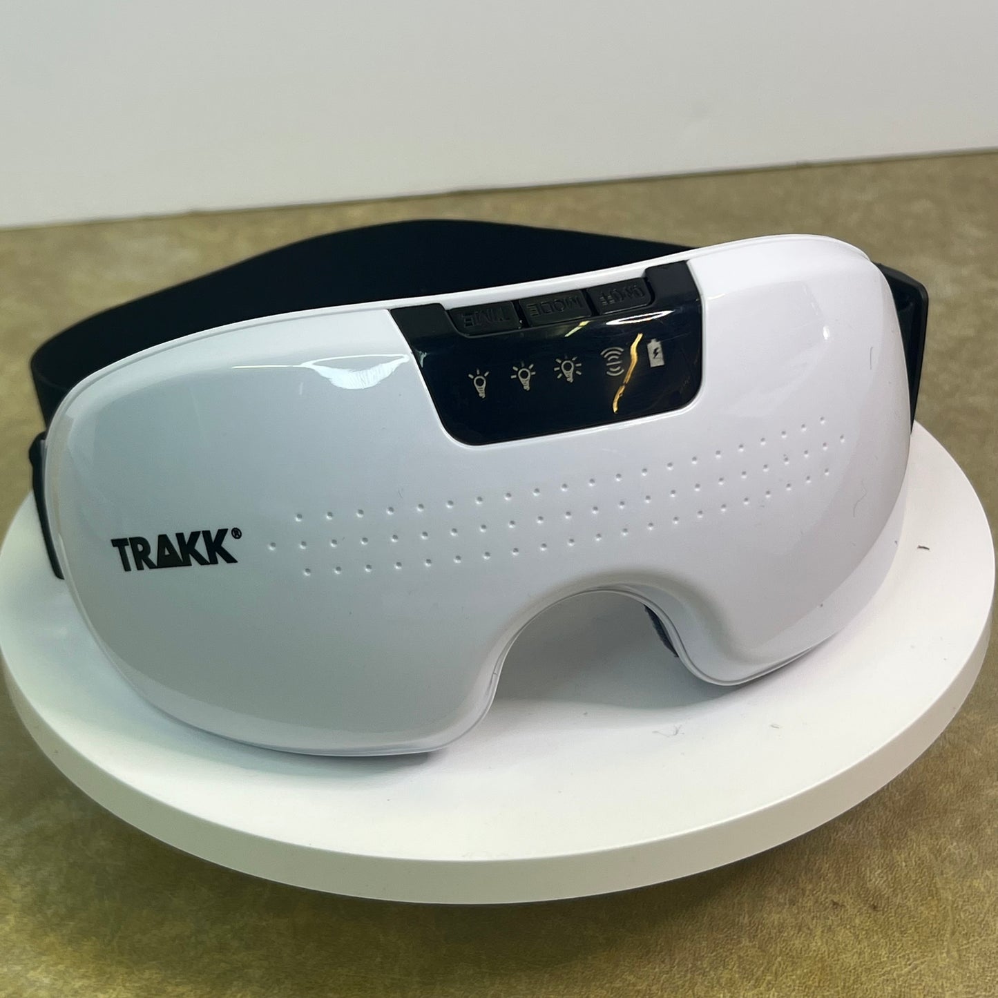 NIOB New TRAKK Eye Massager Heat 22 Magnets Relax