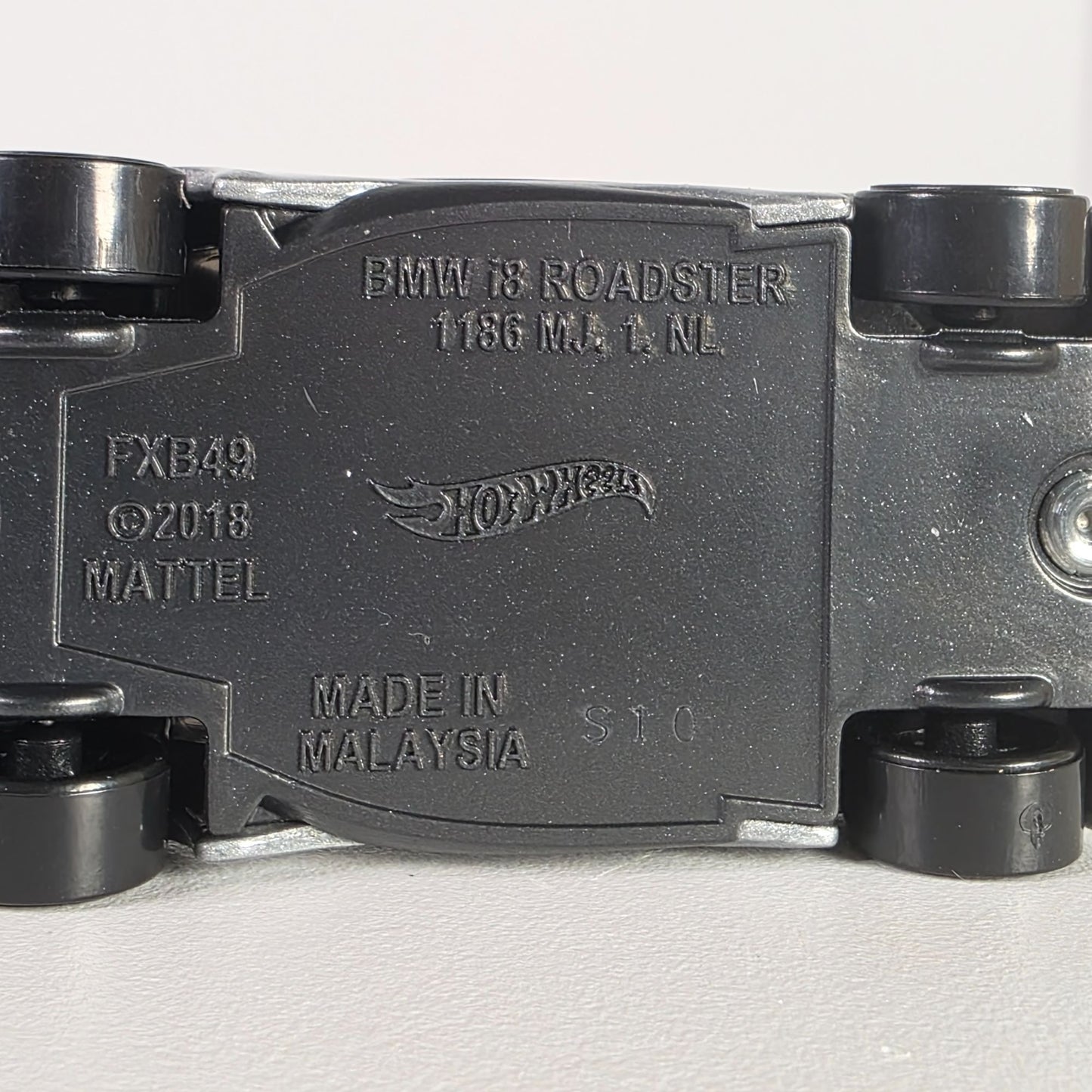 Hot Wheels 2015 BMW i8 Roadster Convertible Silver Die-Cast Car