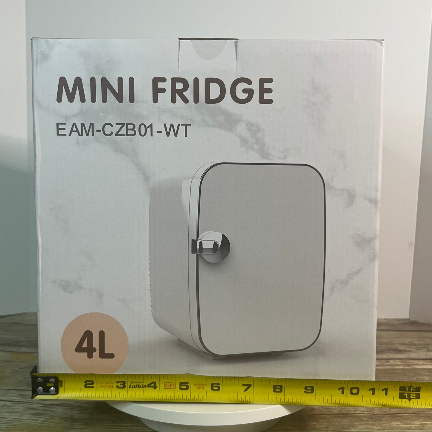 Mini Fridge EAM-CZB01-WT Skincare Fridge Refrigerator