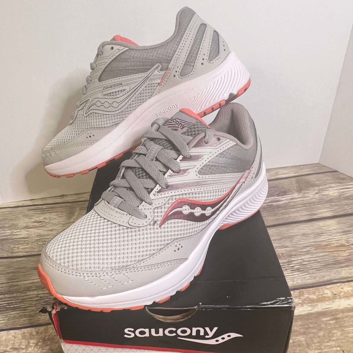 Saucony Cohesion 15 Fog/Coral S10702-22 Women’s 7 Wide