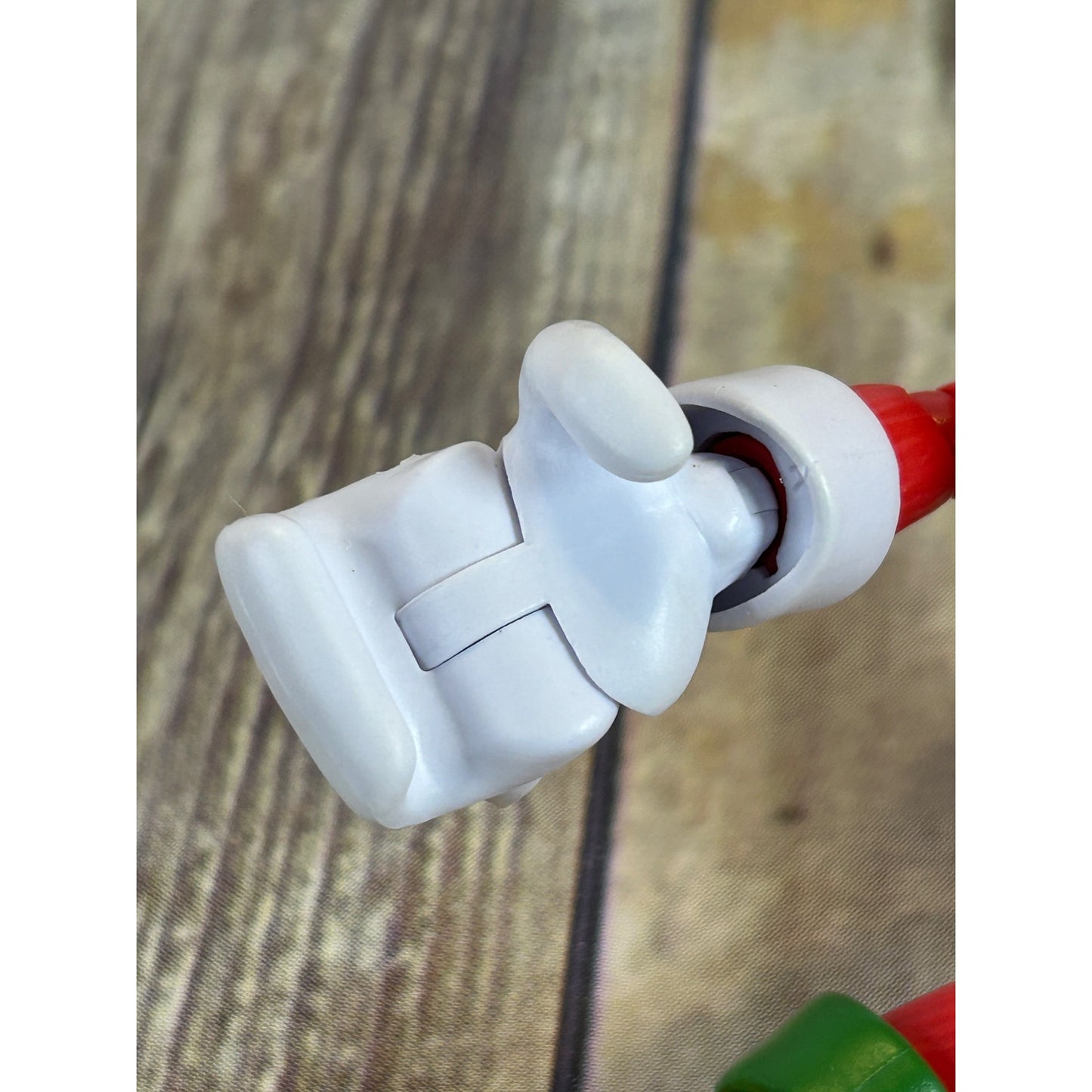 Jakks Pacific Knuckles Red Sonic The Hedgehog 4.5" Poseable Action Figure