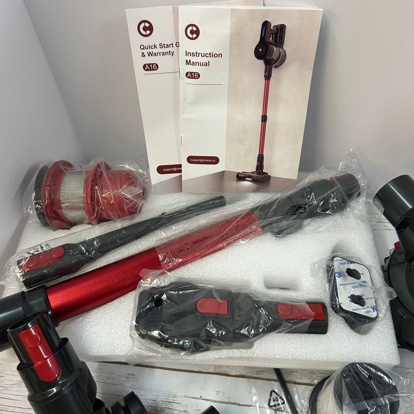 NIOB New CHEBIO A16 Cordless Stick Vacuum Red