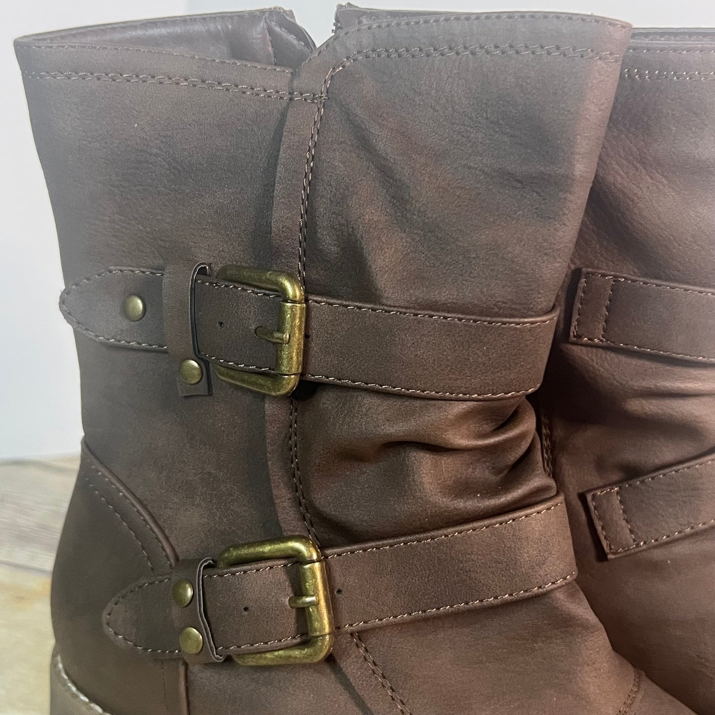 New GLOBALWIN Women’s Brown Faux Leather Mid Calf Biker Boots Size 9 Style 19YY19-3