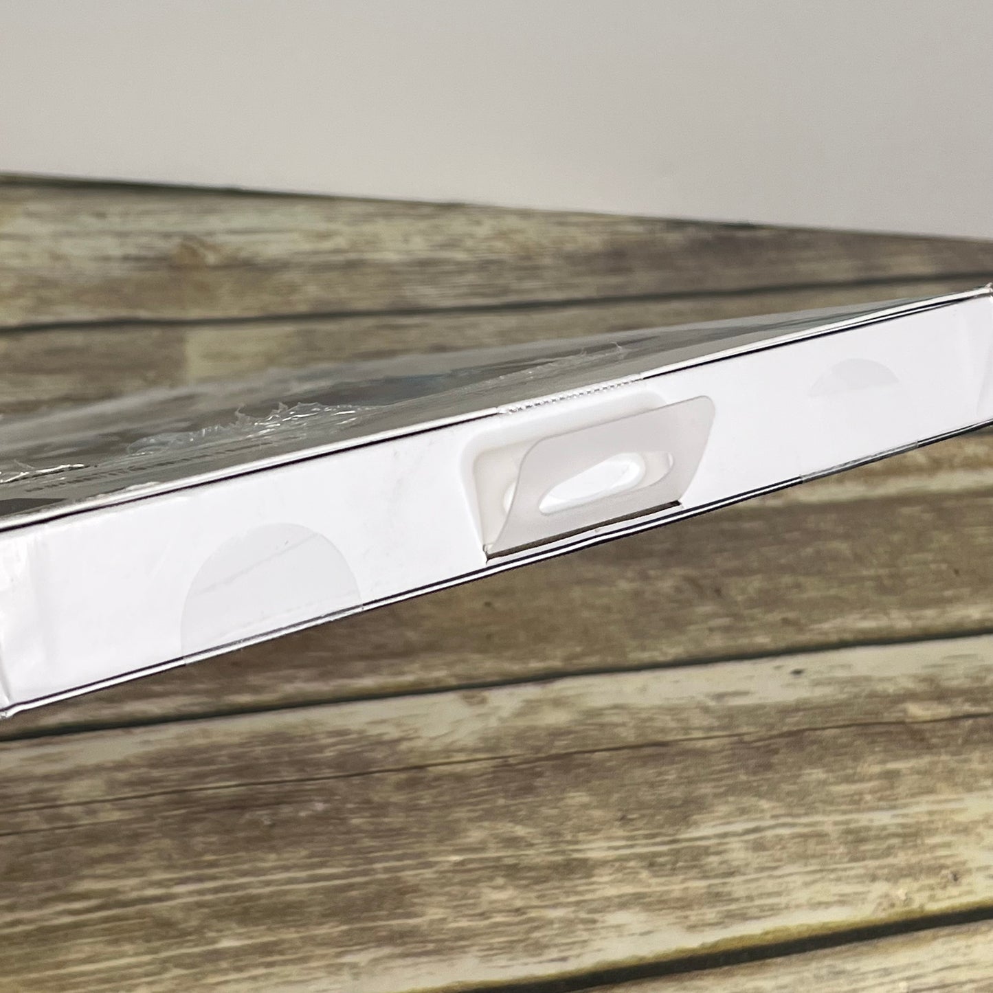 ESR Magnetic Keyboard Case 360 Rebound Series Bluetooth Wireless Keyboard iPad Pro 13 2024