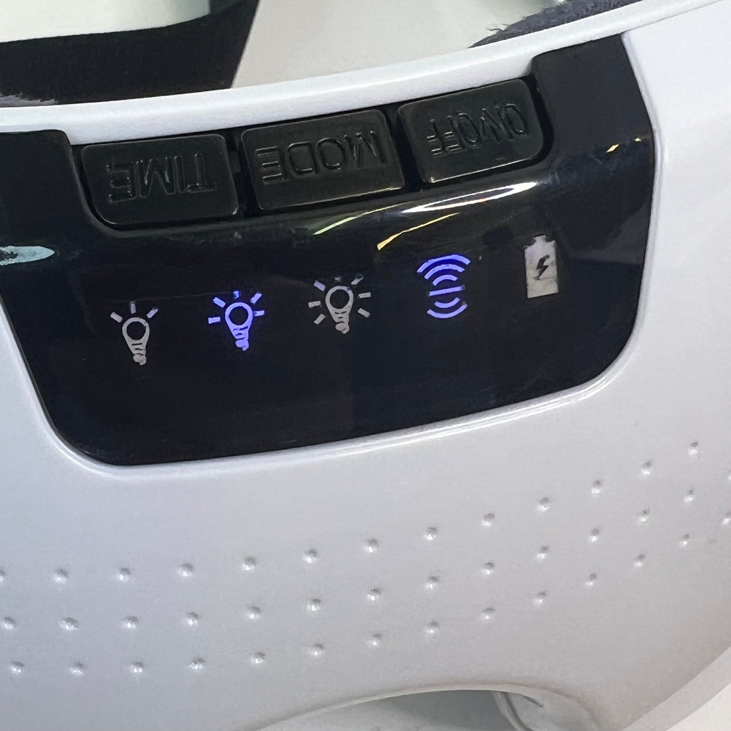 NIOB New TRAKK Eye Massager Heat 22 Magnets Relax