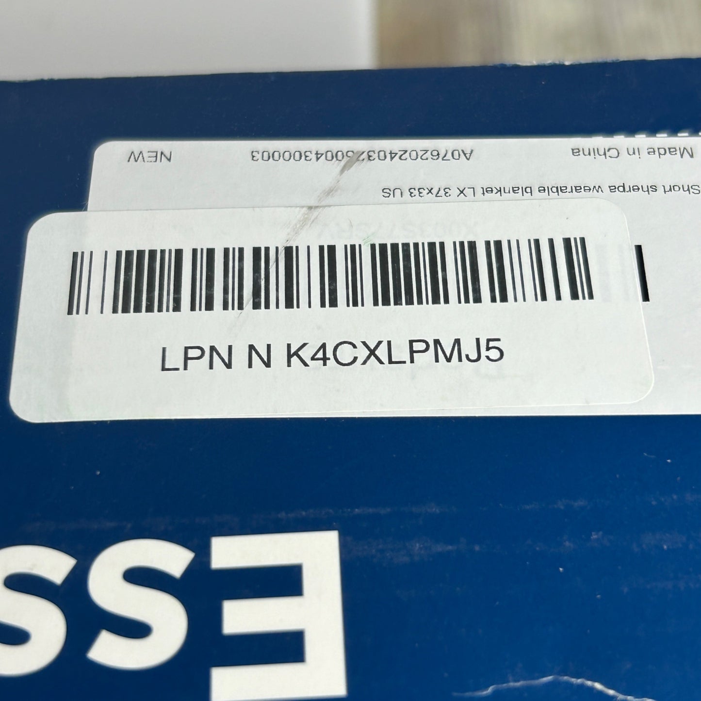 Bedsure Wearable Blanket Sherpa Fleece Blue