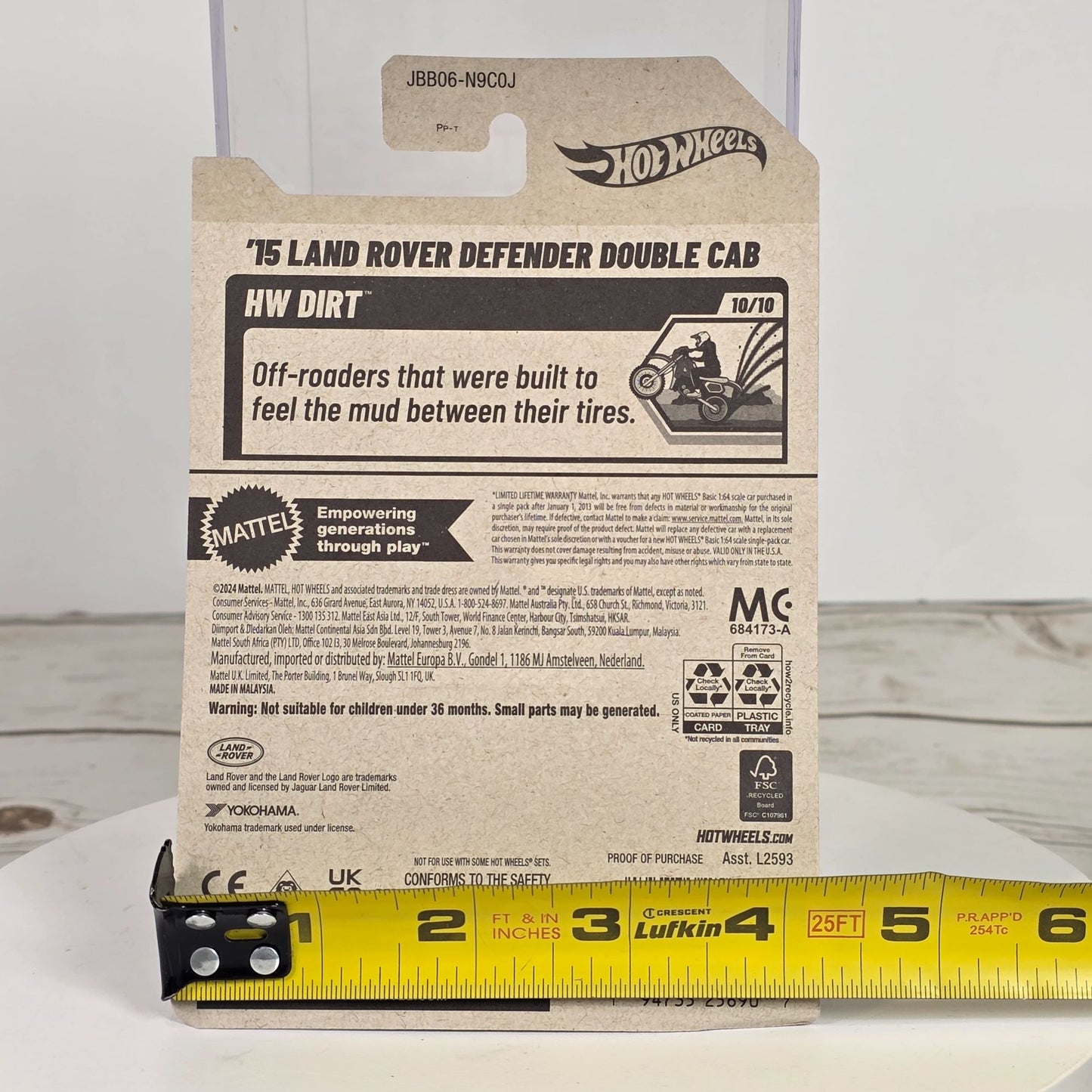 Hot Wheels 15 Land Rover Defender Double Cab Red Yokohama HW Dirt 179/250 1:64 Diecast Collectible Toy Car