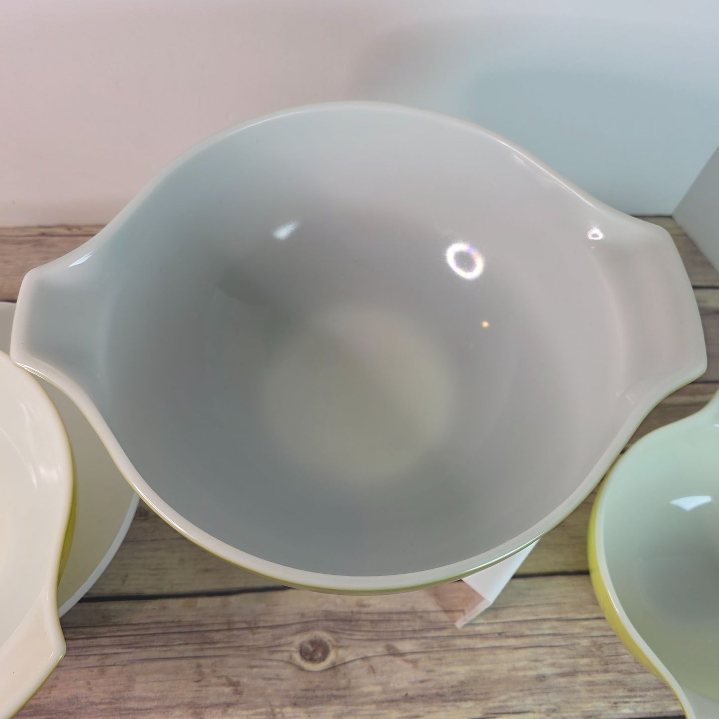 Pyrex Verde Green Cinderella Nesting Glass Bowls Set Of 3