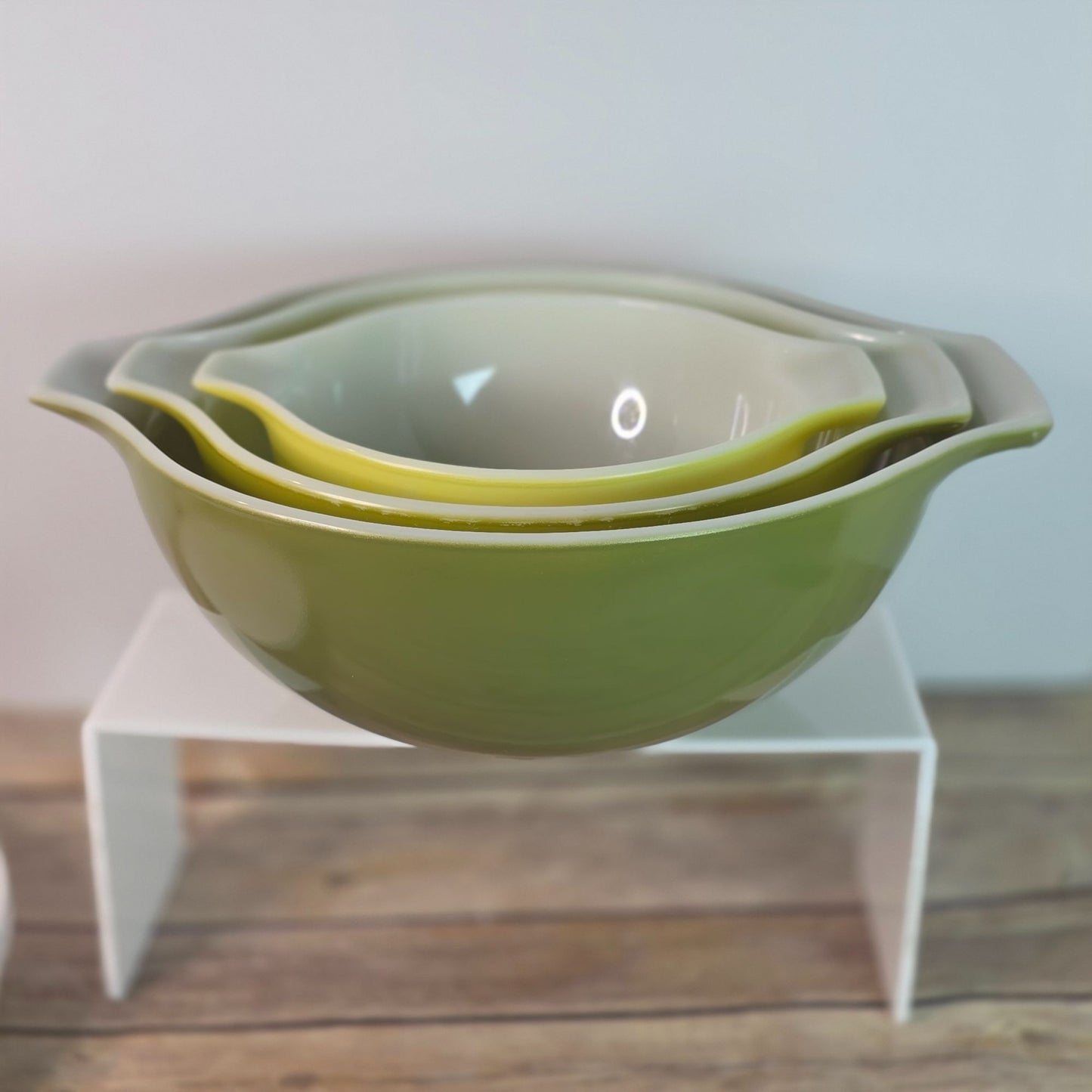 Pyrex Verde Green Cinderella Nesting Glass Bowls Set Of 3